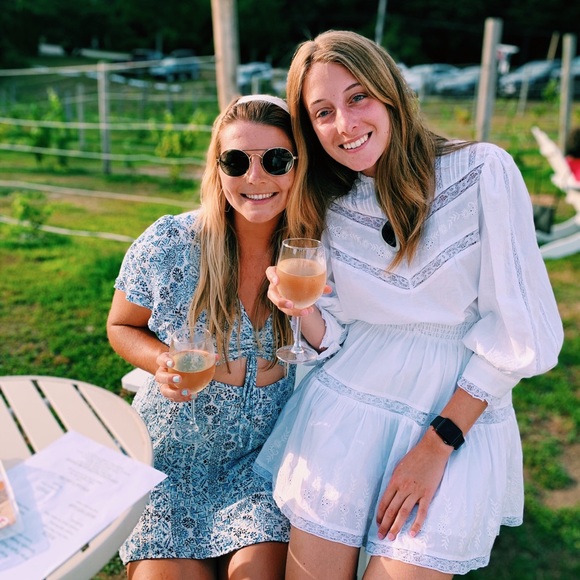 Meet your Posher, Haley - Picture 3 of 3